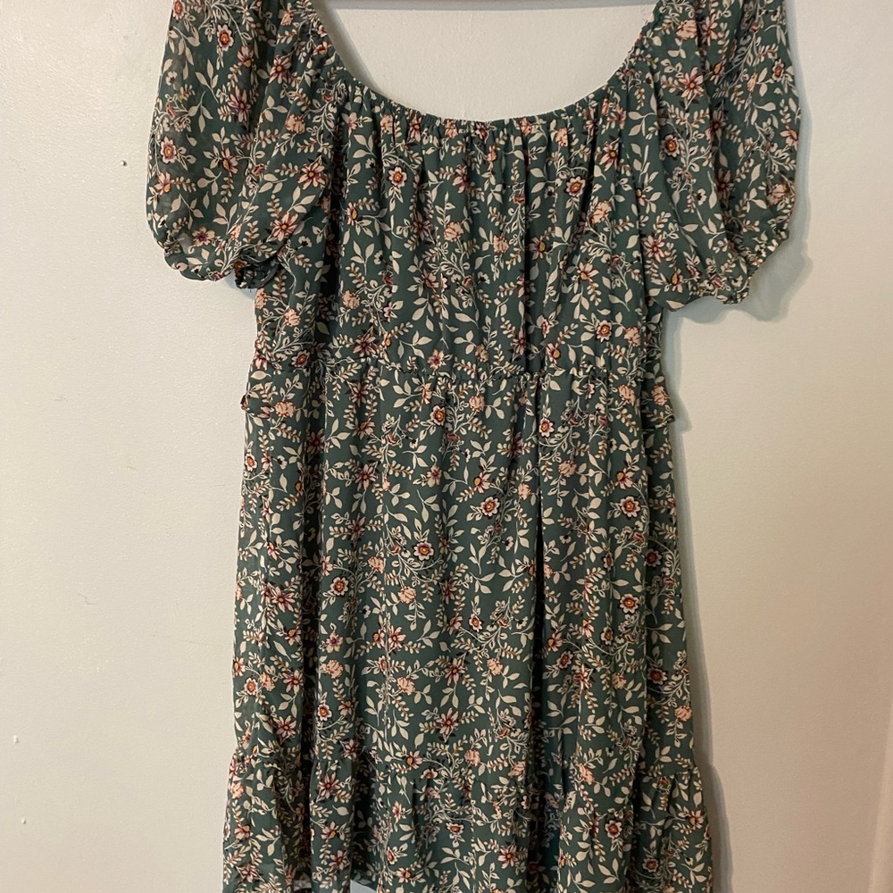 Dress - Picture 2 of 4